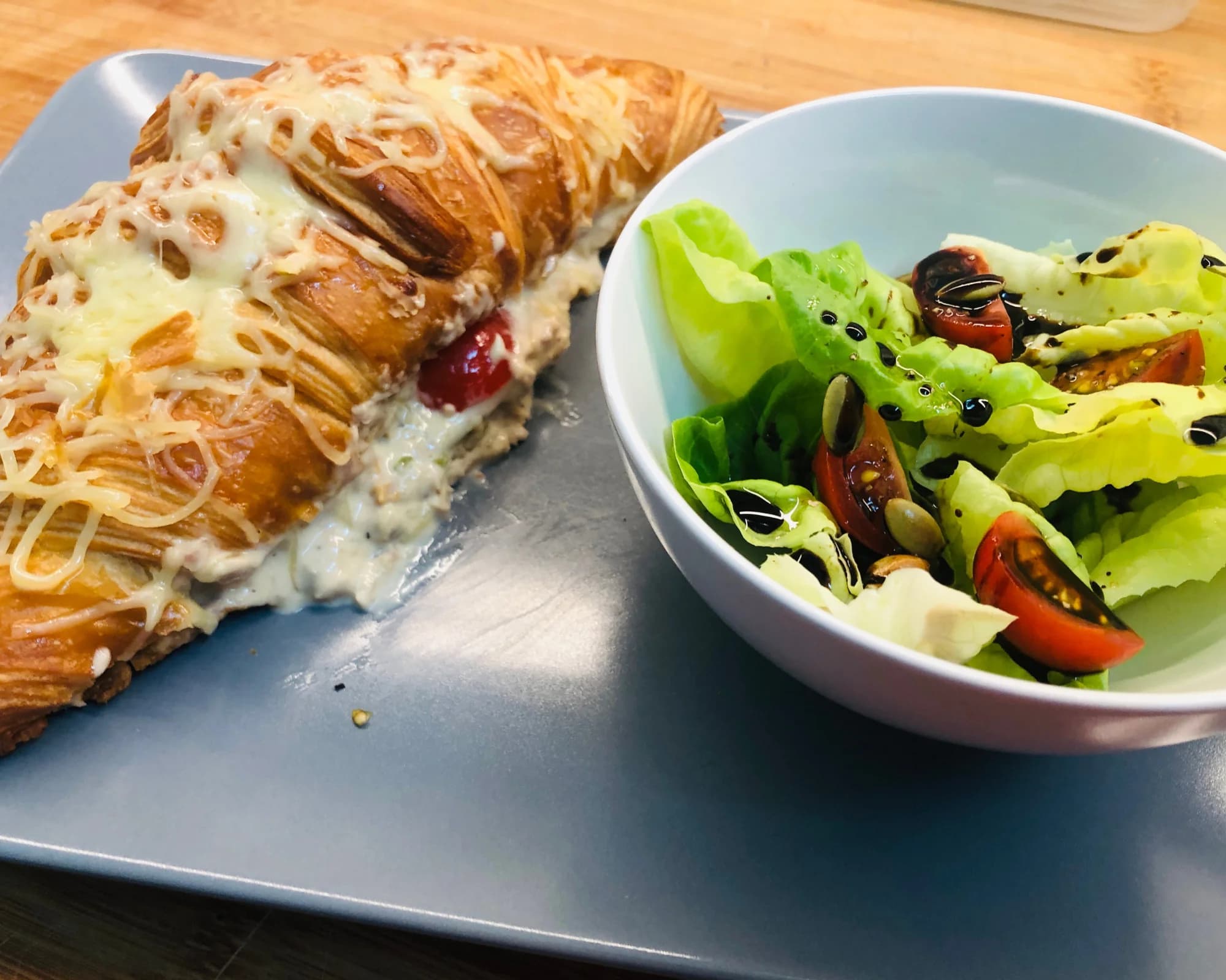 Tuna & Crudités Sandwich